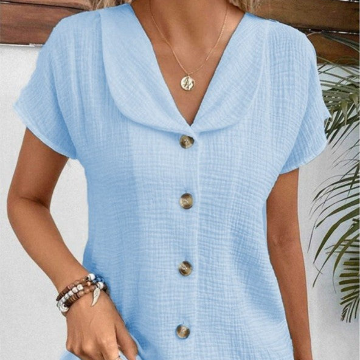 Carola™ - Blus med knappar
