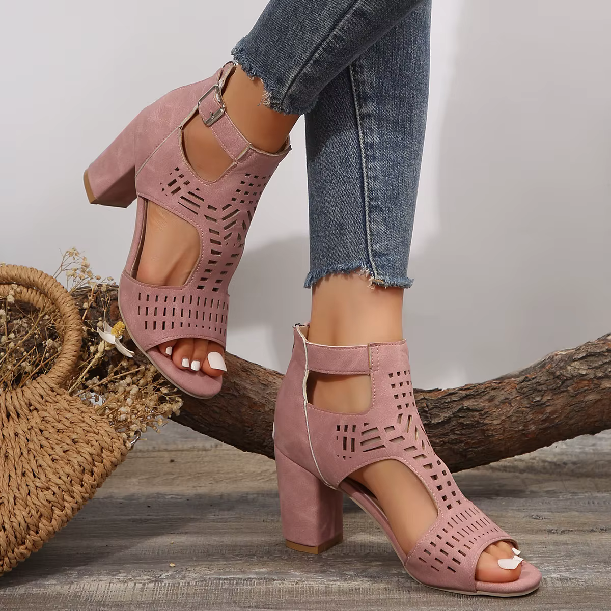 Tulla™ - Klackade romerska sandaler