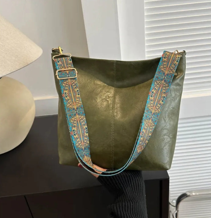Annelie™ - Axelremsväska med vintagecharm
